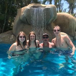 Meet your Posher, Dan